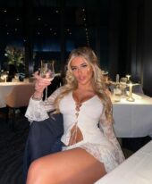 Lisa Dubai Pleasant Feeling Escort